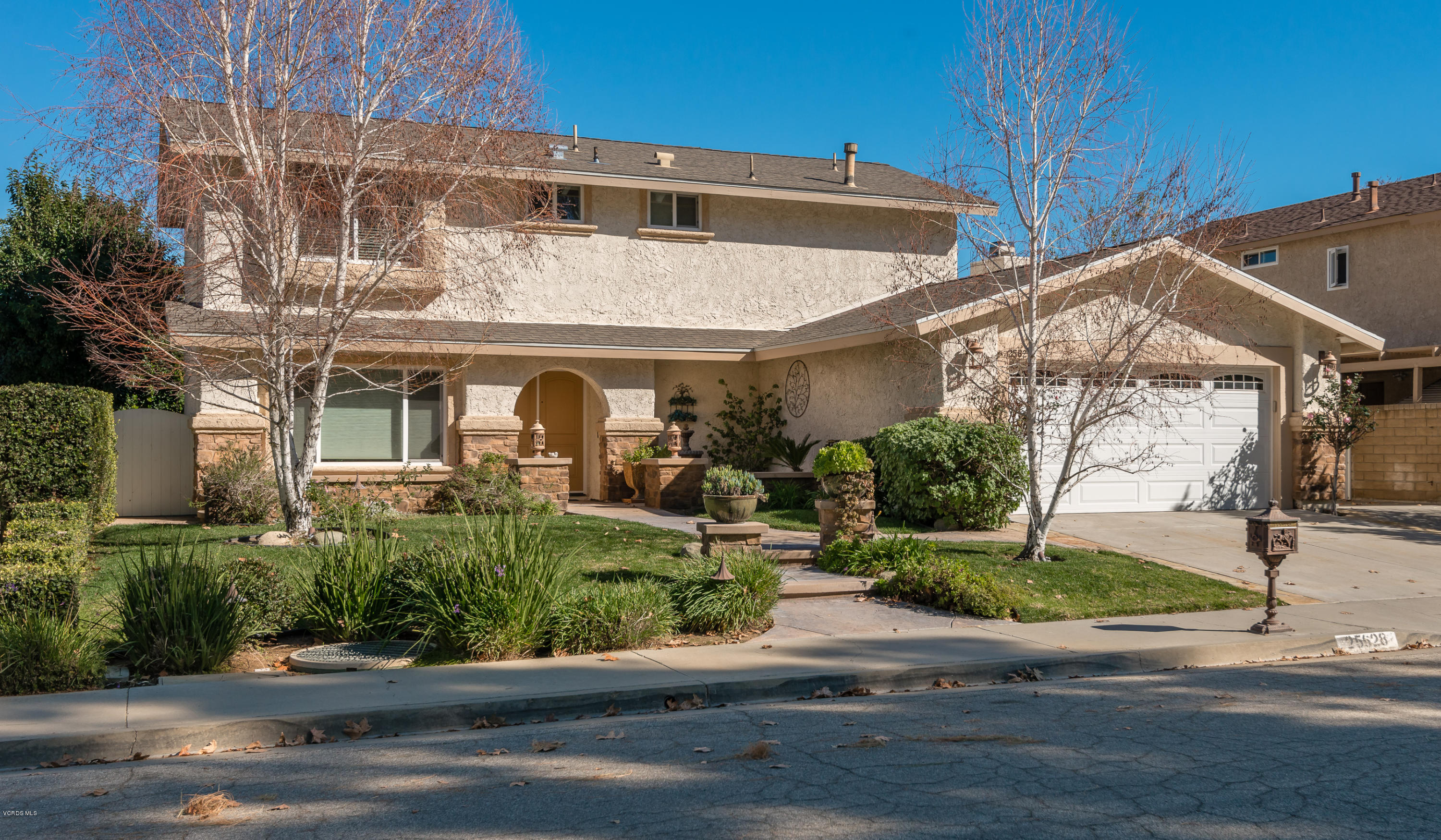 25628 Fedala Road Valencia, CA 91355 - Photo 3 of 45 Street View