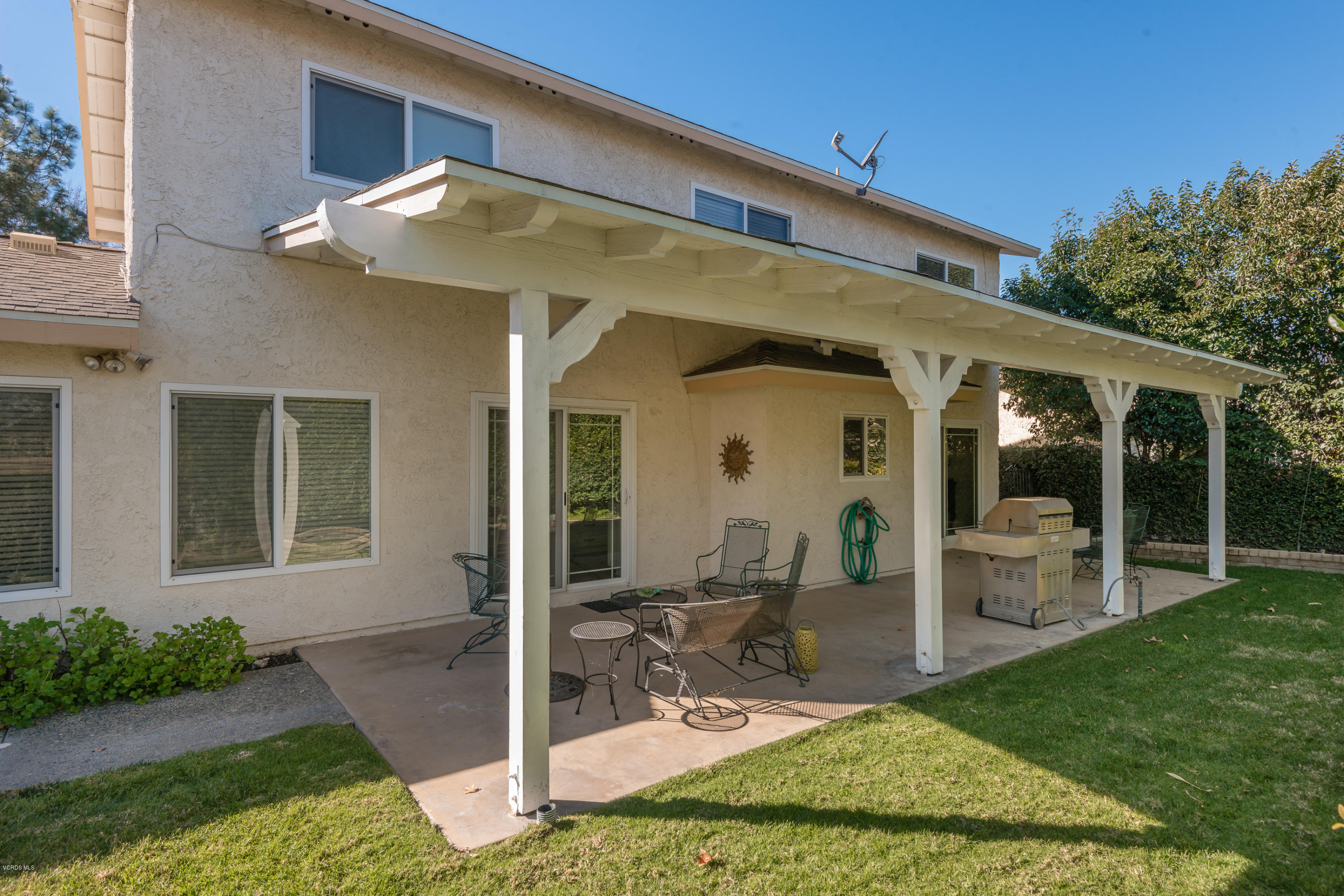 25628 Fedala Road Valencia, CA 91355 - Photo 23 of 45 Rear View