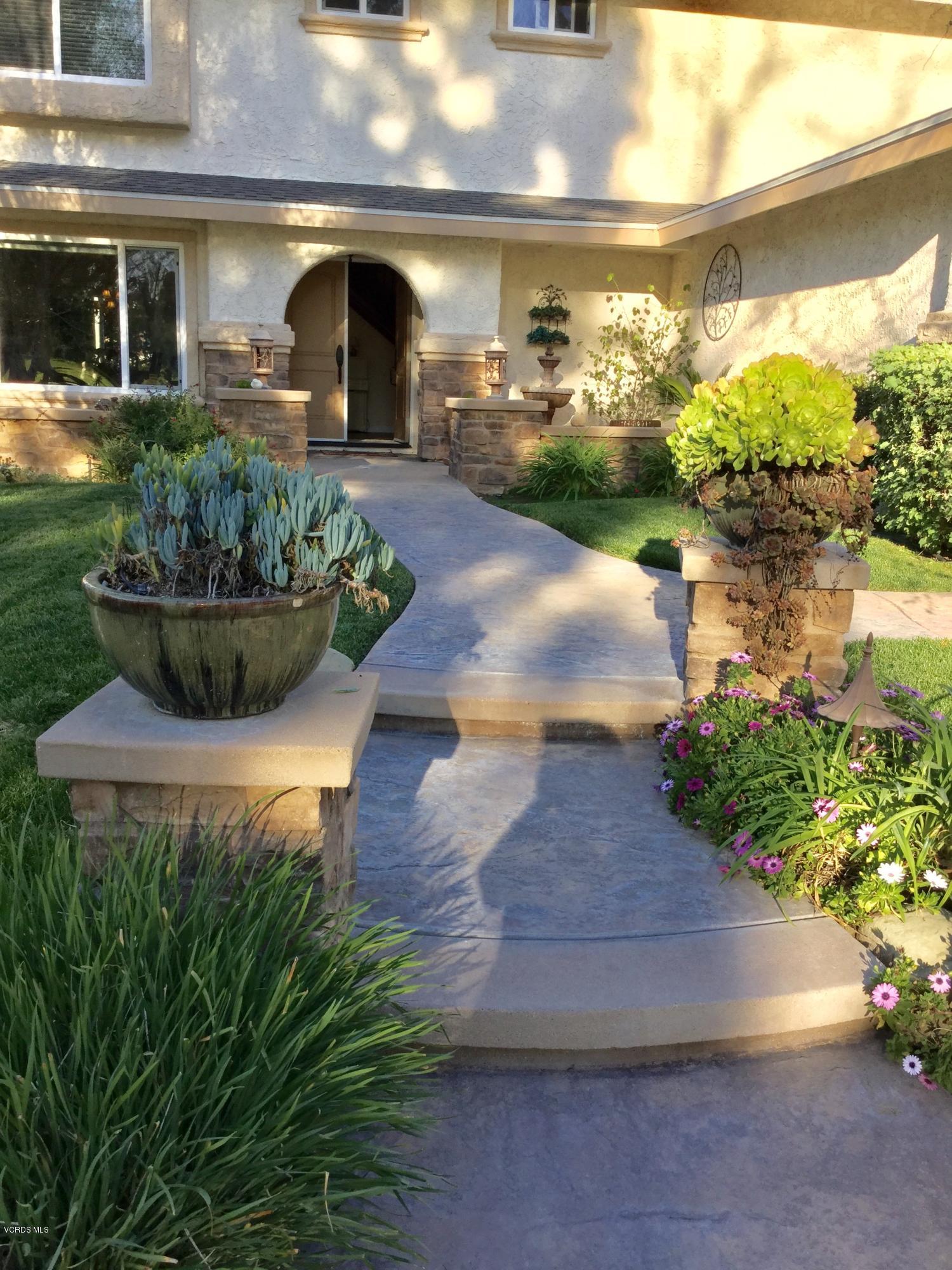 25628 Fedala Road Valencia, CA 91355 - Photo 27 of 45 Front entrance