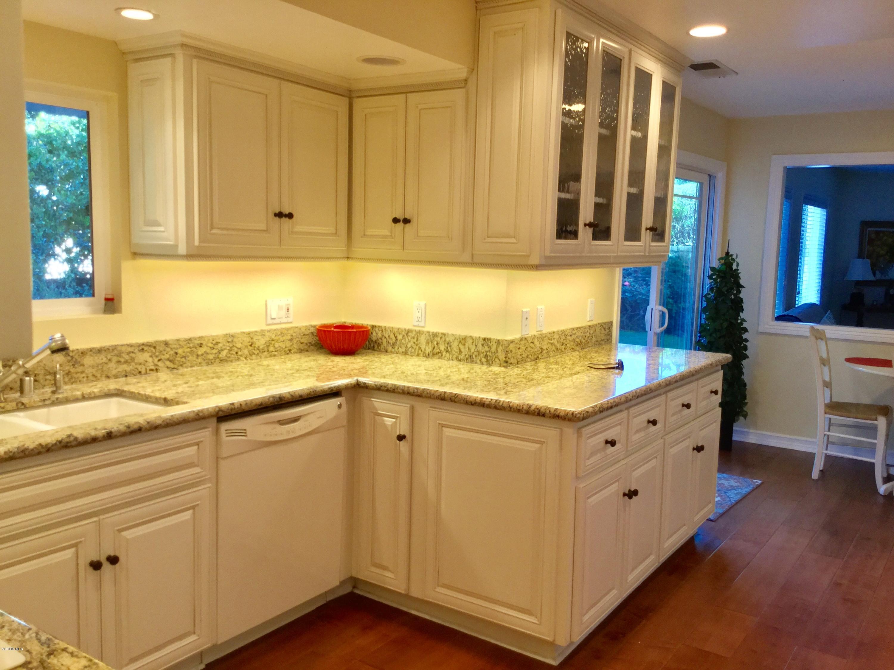 25628 Fedala Road Valencia, CA 91355 - Photo 31 of 45 Kitchen 2