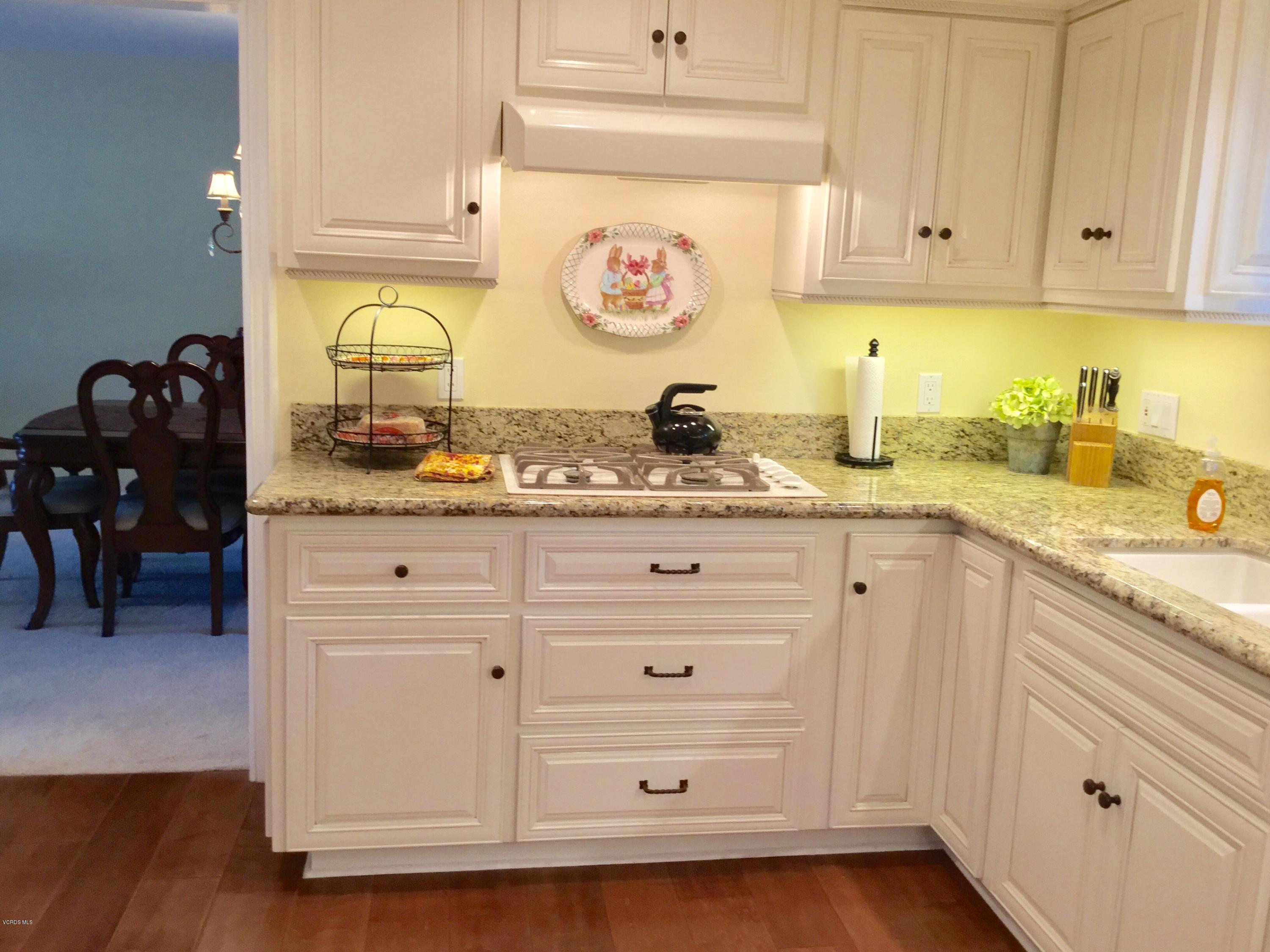 25628 Fedala Road Valencia, CA 91355 - Photo 33 of 45 Kitchen 3