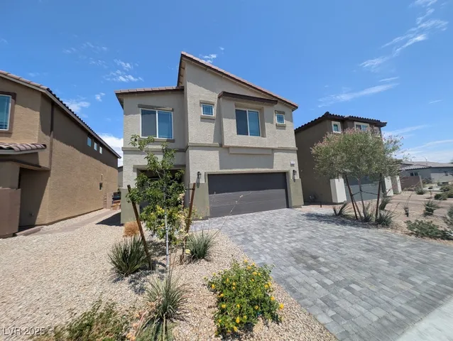$2,250 | 3752 Andorian Avenue, North Las Vegas, NV 89084