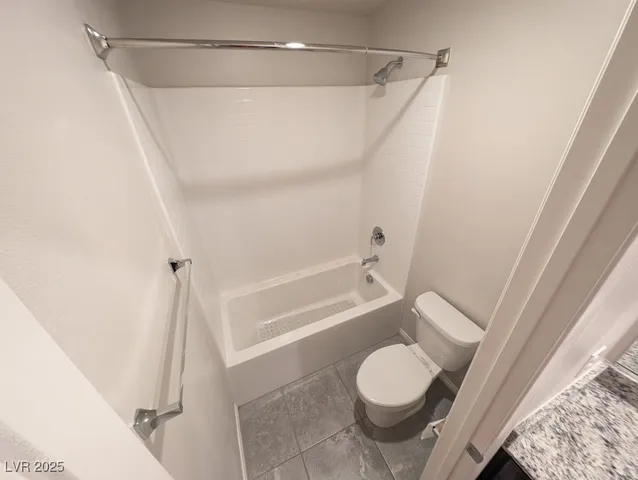 $2,250 | 3752 Andorian Avenue, North Las Vegas, NV 89084