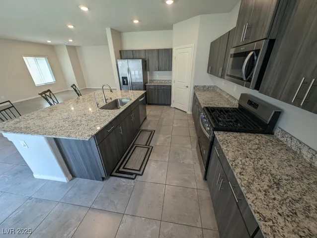 $2,250 | 3752 Andorian Avenue, North Las Vegas, NV 89084