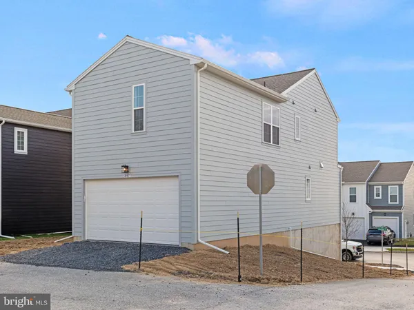 $539,990 | 3107 Overlook Drive, Mechanicsburg, PA 17055