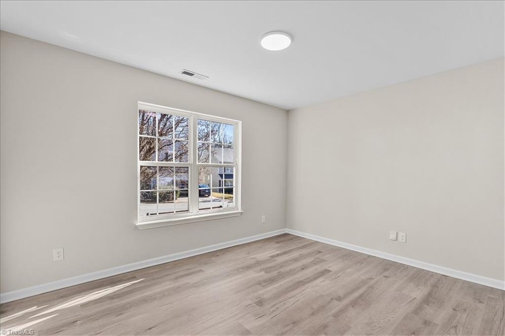 4804 Clarkson Road Greensboro, NC 27410 - Photo 12 of 19