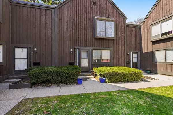 $155,000 | 243 Ballantrae Court, Kalamazoo, MI 49006