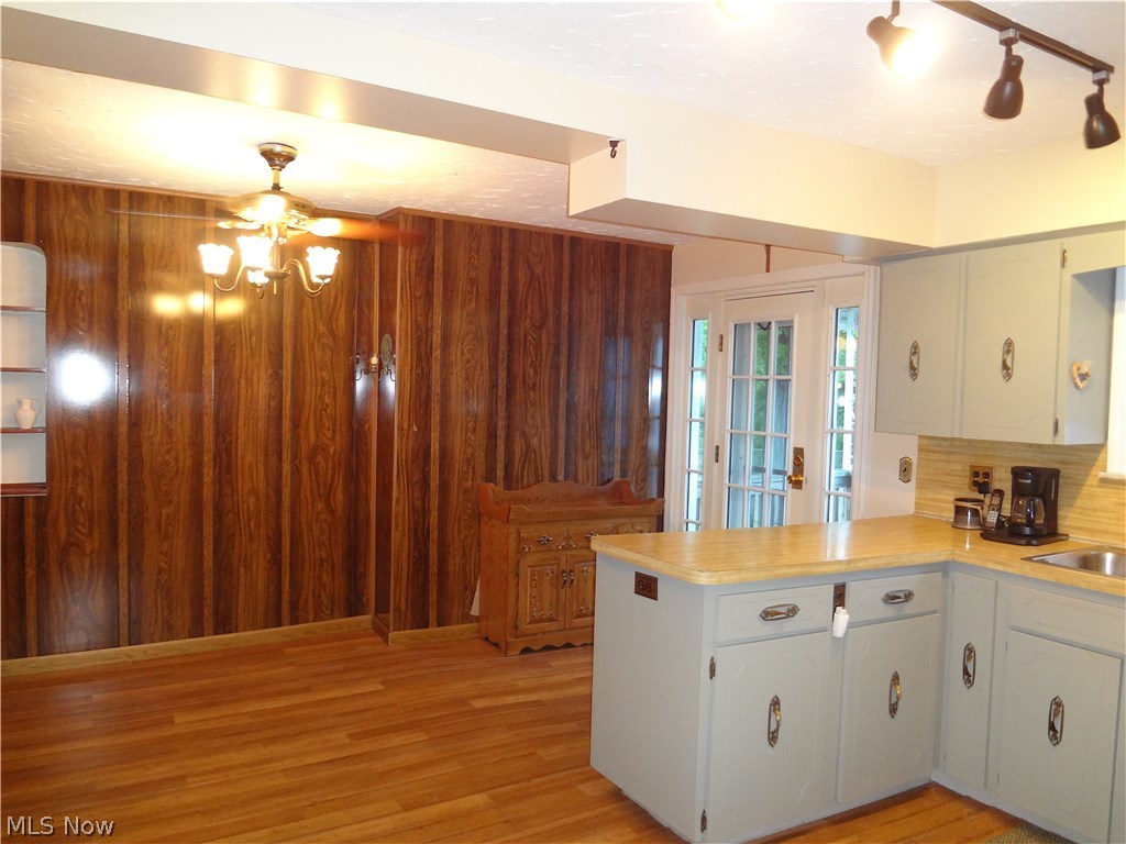 1133 East Miner Road Mayfield Heights, OH 44124 - Photo 3 of 22