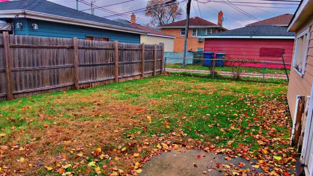 $110,000 | 283 Paxton Avenue, Calumet City, IL 60409