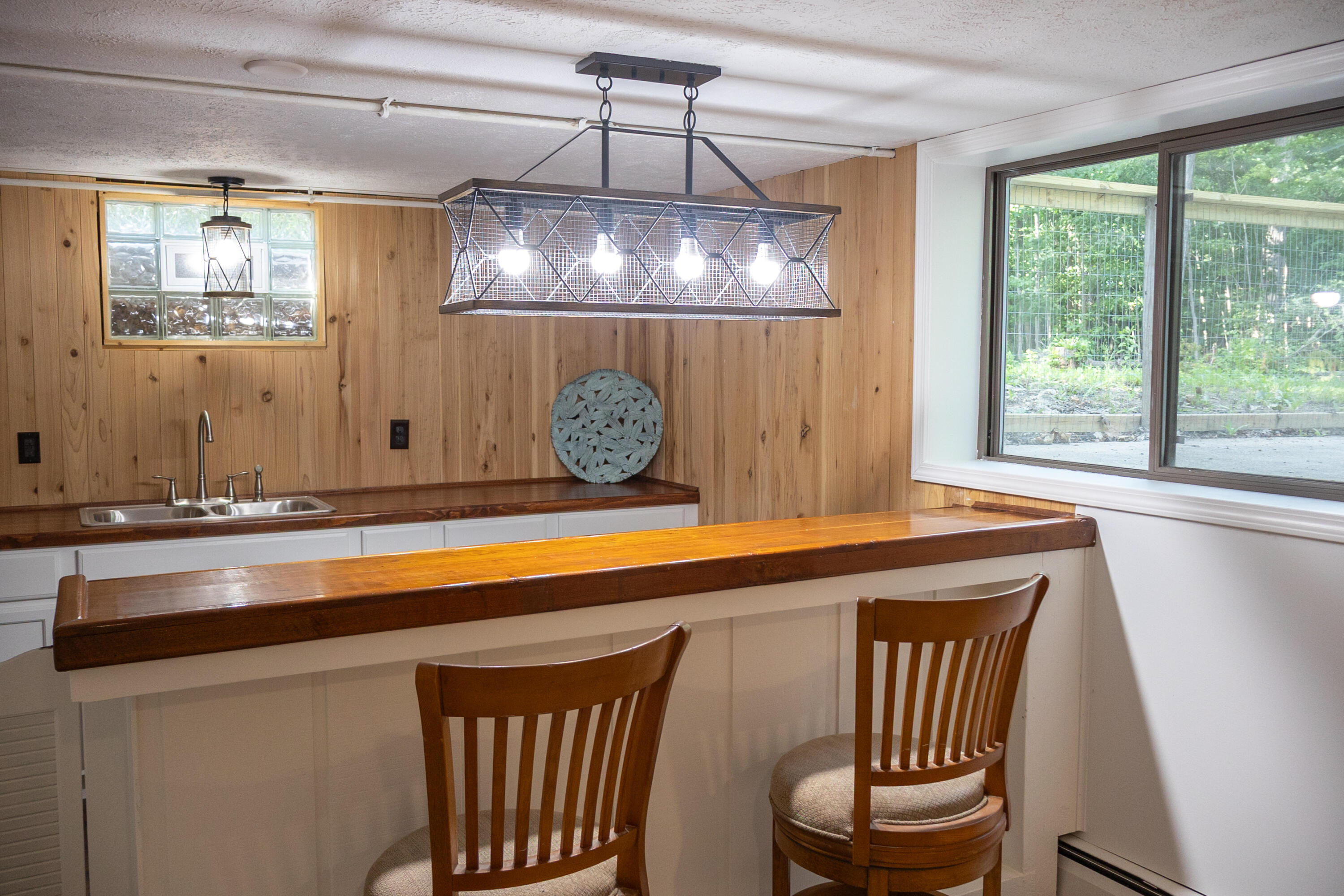 12449 California Road Sawyer, MI 49125 - Photo 29 of 52 Updated Bar