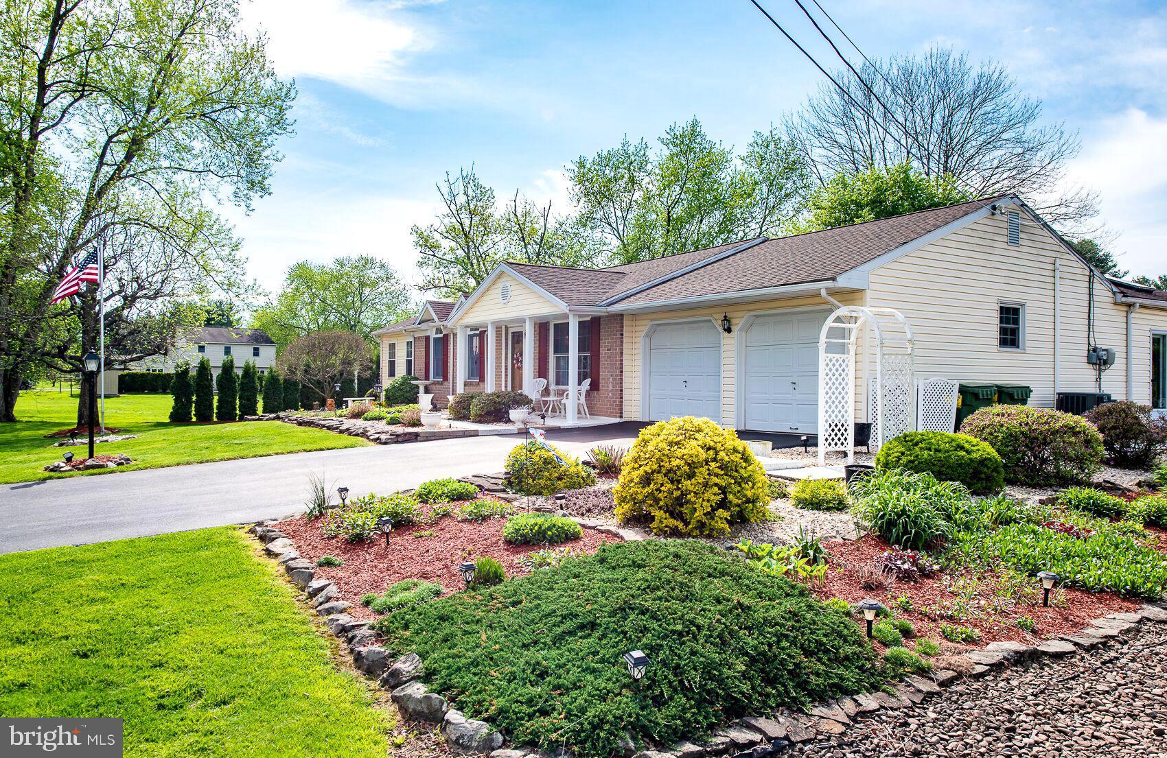 24 Harley Road Pottstown, PA 19465 - Photo 6 of 42 Exterior right side