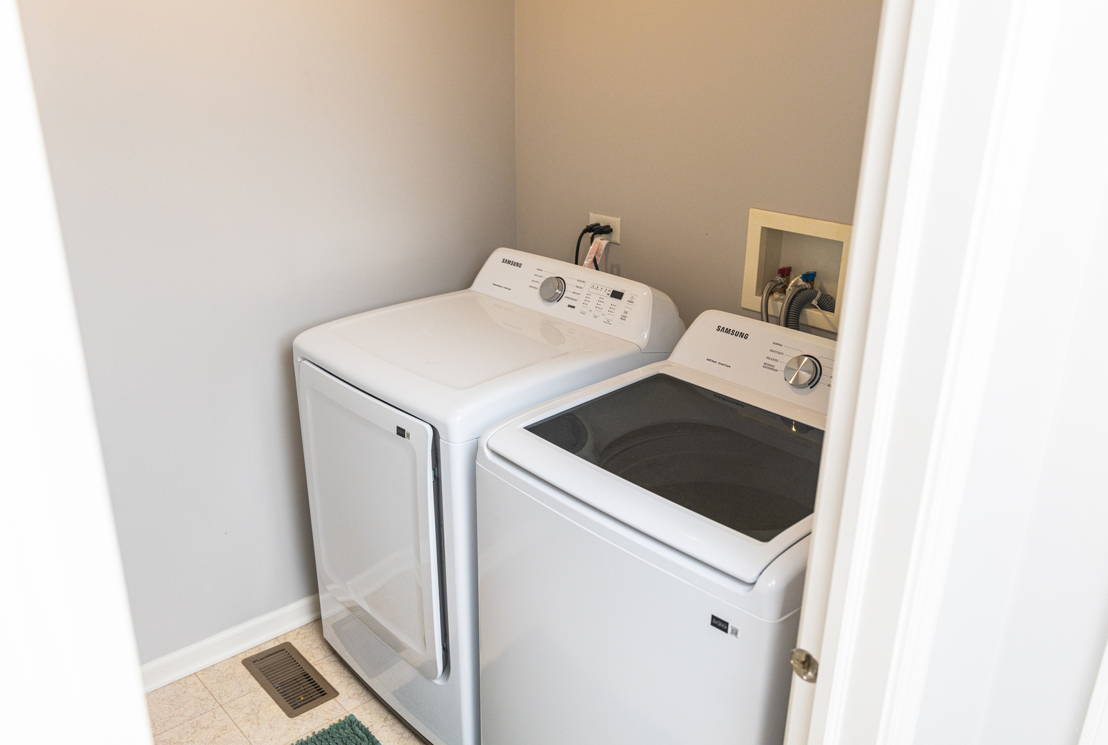 228 West Fairview Way Palatine, IL 60067 - Photo 11 of 15