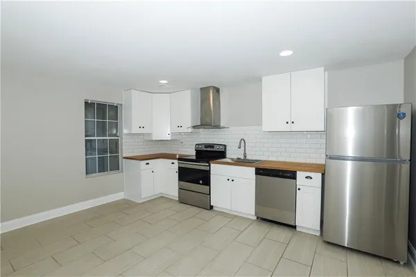 $1,575 | 6581 Wellington Square, Unit B, Norcross, GA 30093