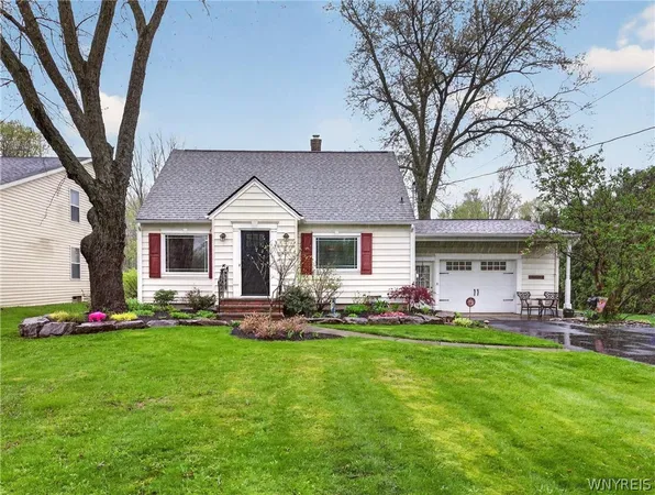 $279,900 | 4412 Clark Street, Hamburg, NY 14075