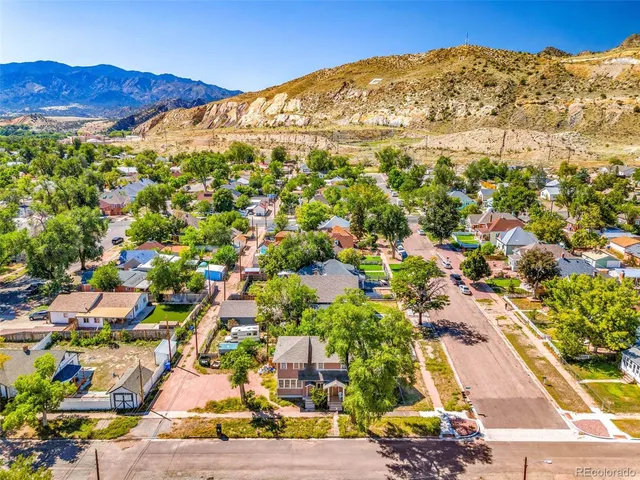 a view of a large building