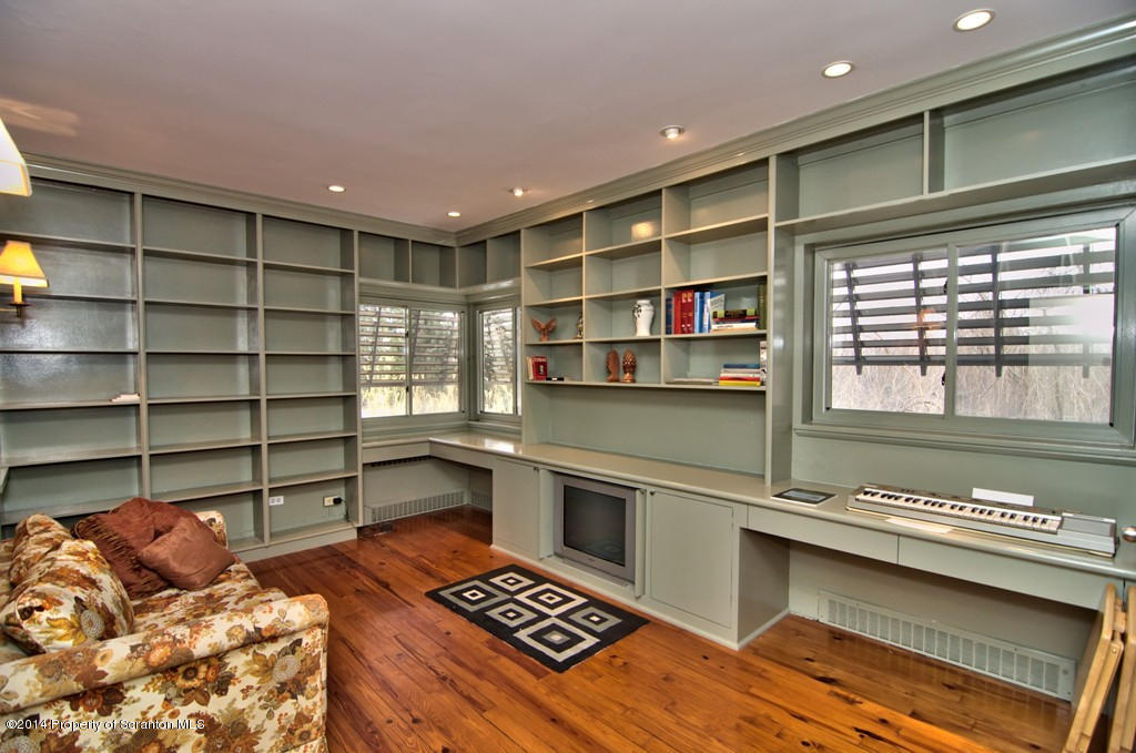 1650 Summit Lake Road Clarks Summit, PA 18411 - Photo 13 of 57 Gallery Image 13