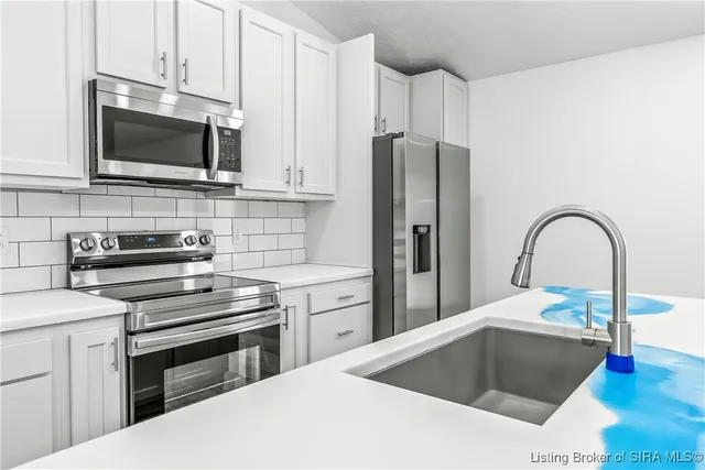 $375,000 | 11330 Lambs Ridge Road Southeast, Elizabeth, IN 47117