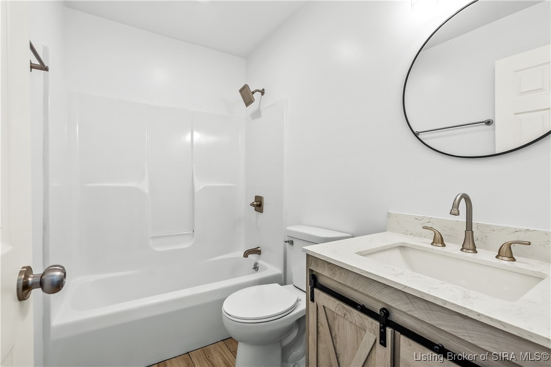 11330 Lambs Ridge Road Southeast Elizabeth, IN 47117 - Photo 32 of 39 Hall Bathroom