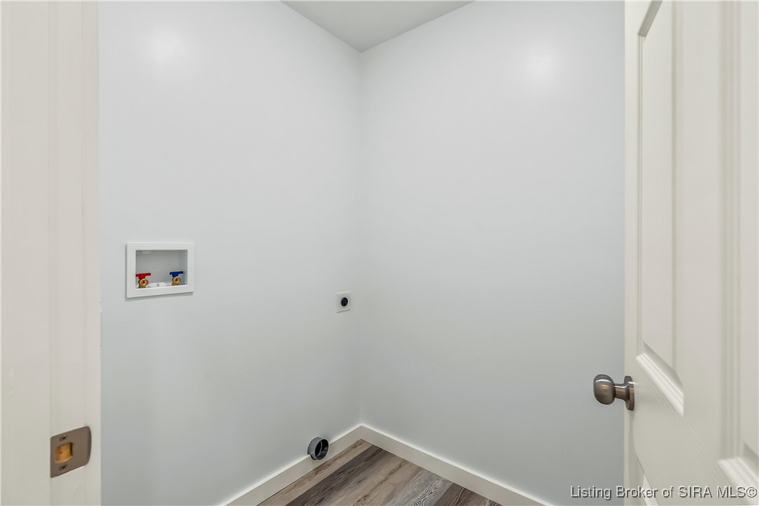 11330 Lambs Ridge Road Southeast Elizabeth, IN 47117 - Photo 33 of 39 Laundry Room
