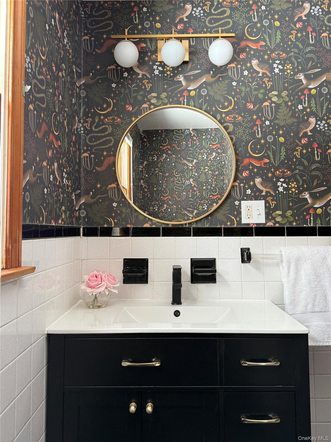 9 King Road Rhinebeck, NY 12572 - Photo 12 of 20 a bathroom with a sink mirror and vanity