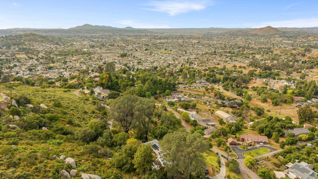 899 Van Horn Road El Cajon, CA 92019 - Photo 40 of 44