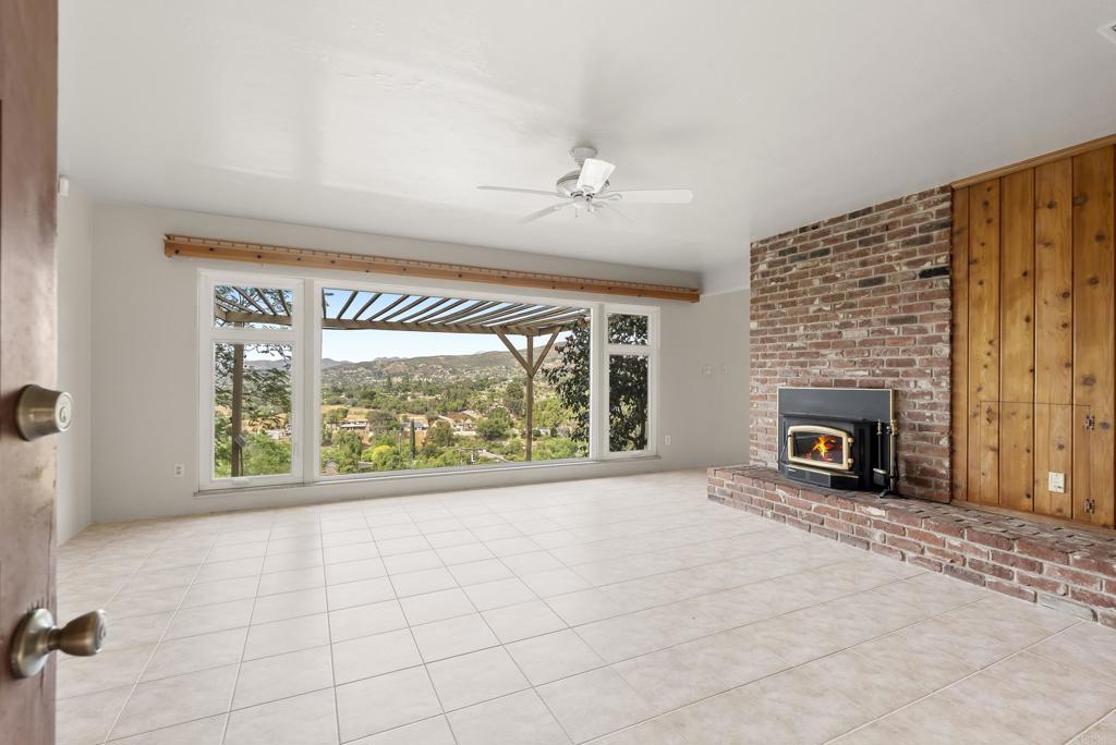 899 Van Horn Road El Cajon, CA 92019 - Photo 4 of 44