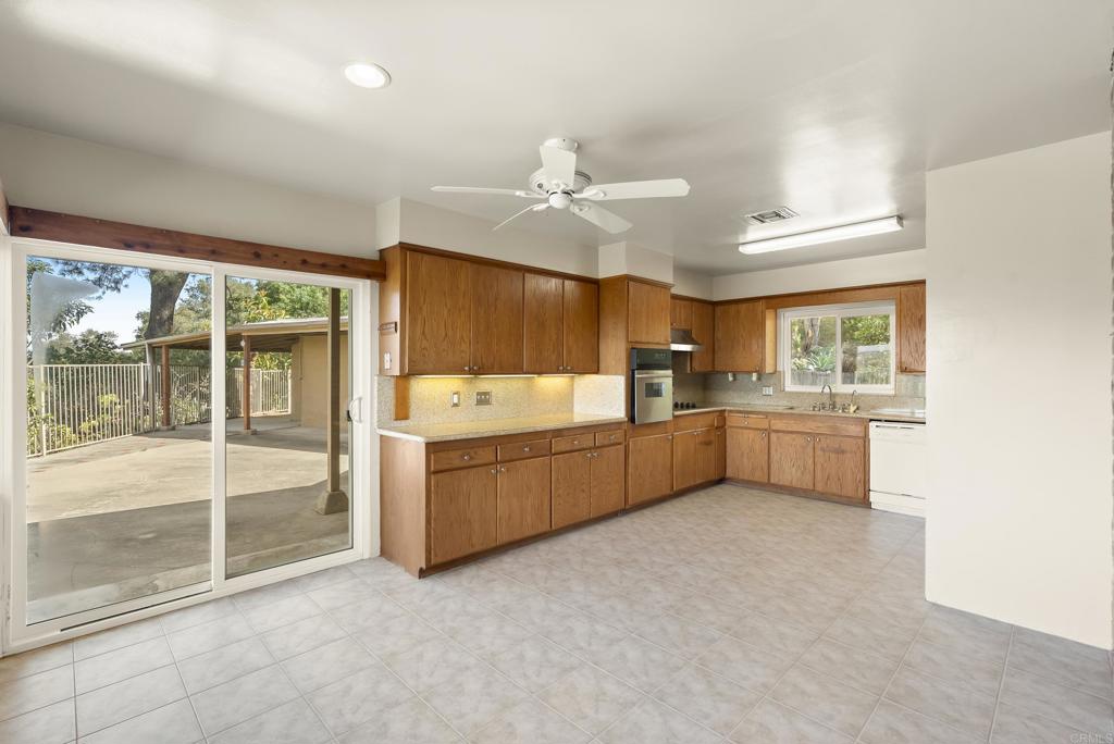 899 Van Horn Road El Cajon, CA 92019 - Photo 8 of 44