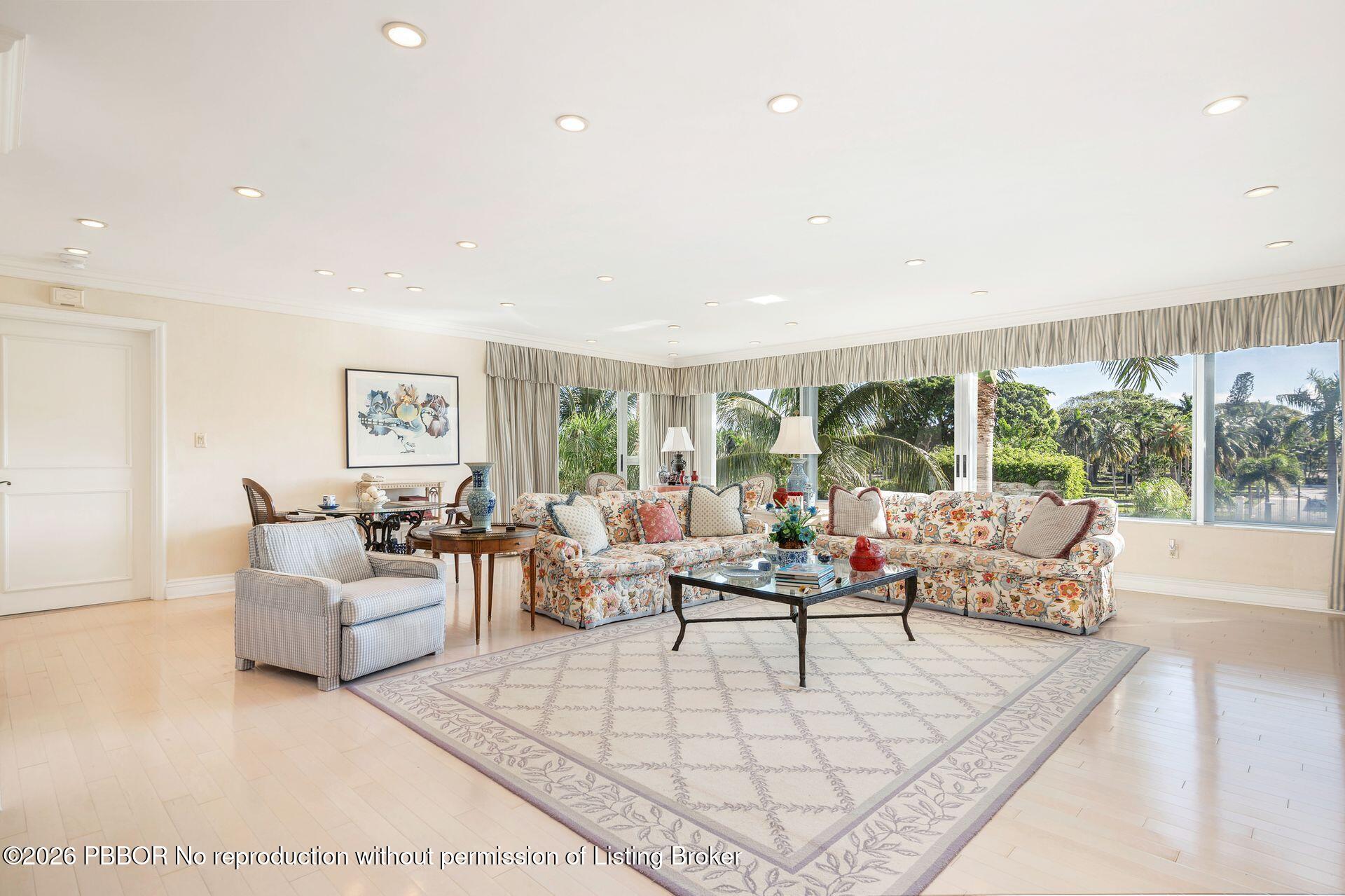 44 Cocoanut Row, Unit 227B Palm Beach, FL 33480 - Photo 4 of 27 4