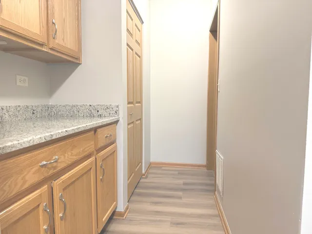 $2,250 | 810 Woodewind Drive, Unit 810, Naperville, IL 60563