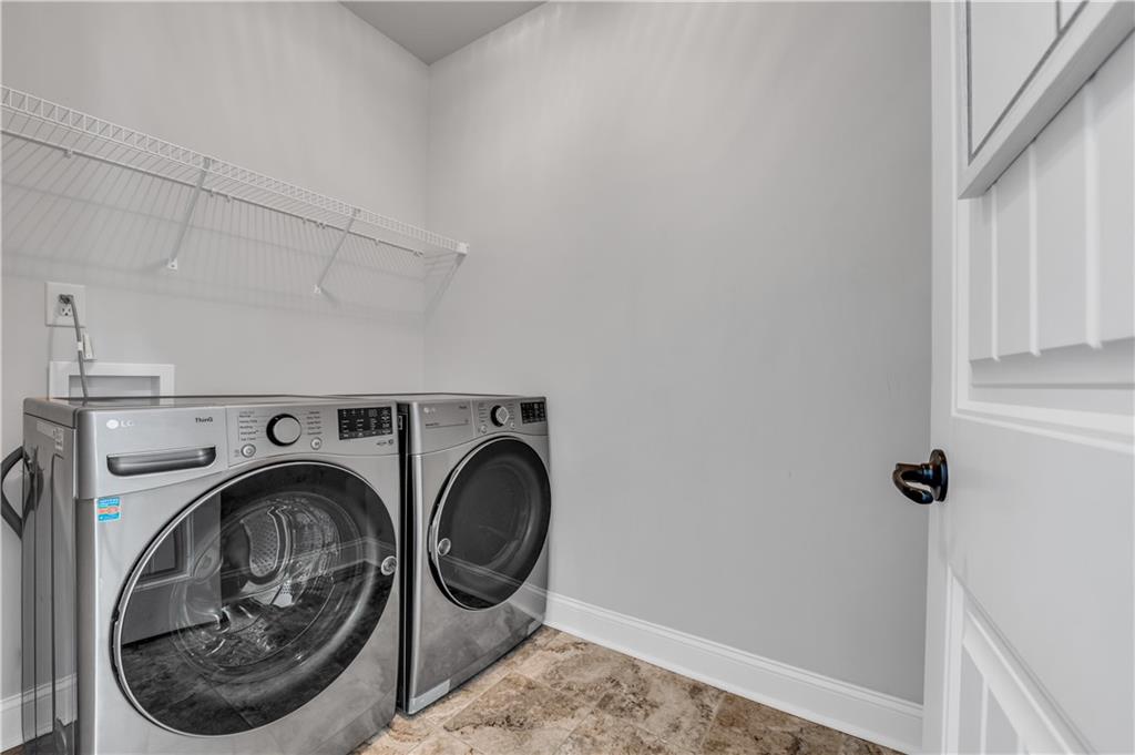 304 Red Cap Circle Jefferson, GA 30549 - Photo 22 of 39