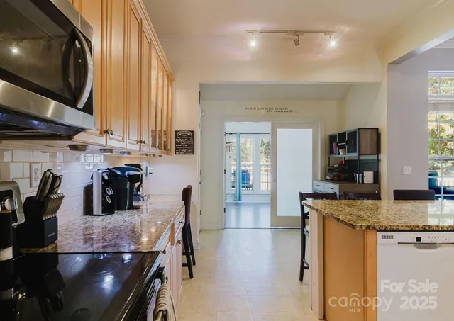 $500,000 | 8738 Dartmoor Place, Mint Hill, NC 28227