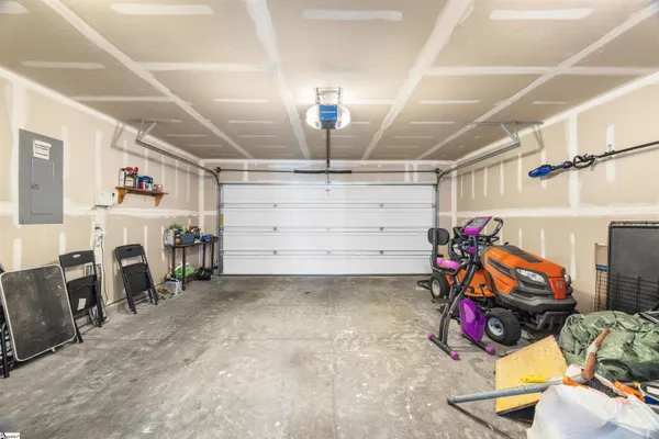 $260,000 | 533 Mount Laurel Lane, Wellford, SC 29385