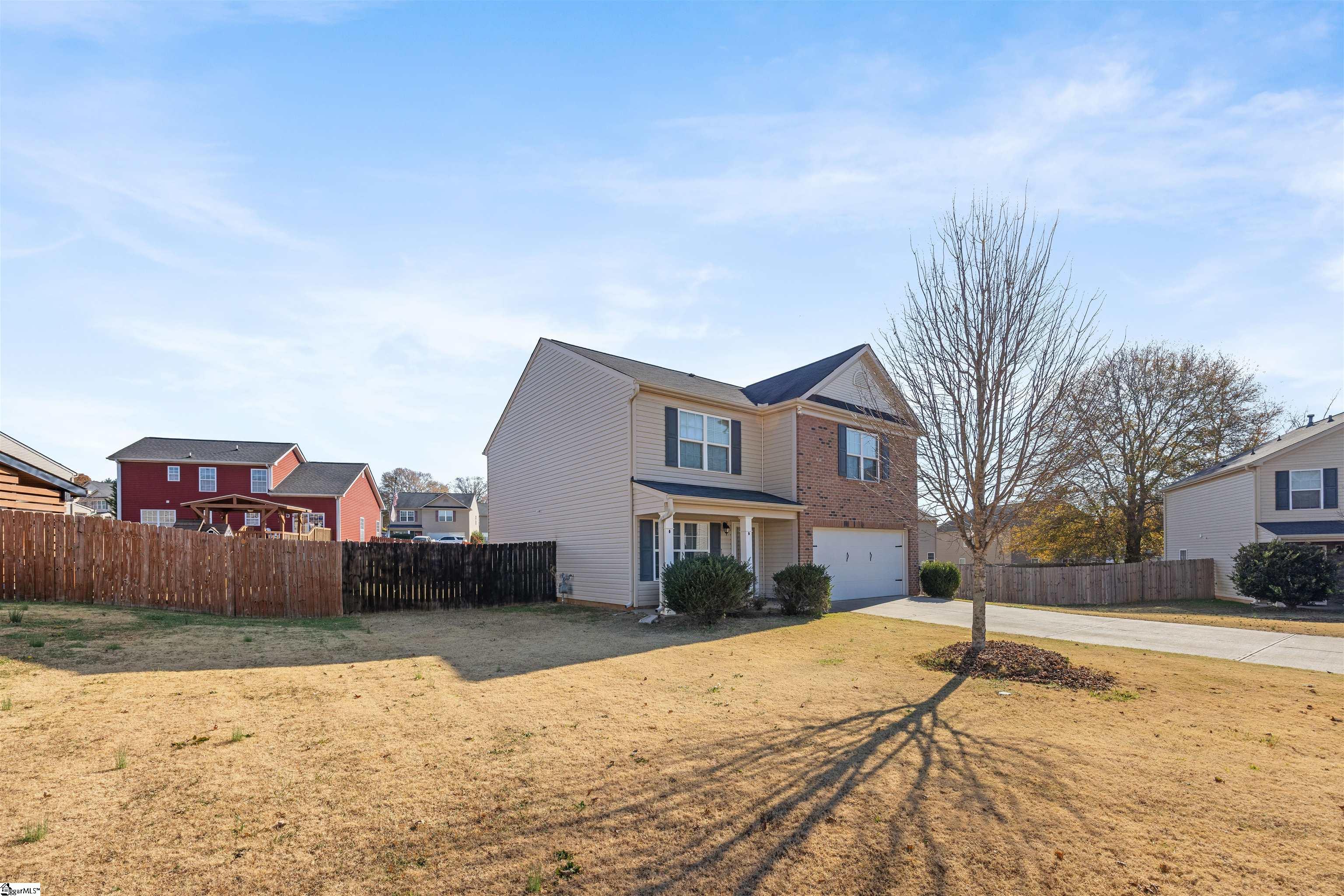 533 Mount Laurel Lane Wellford, SC 29385 - Photo 2 of 43