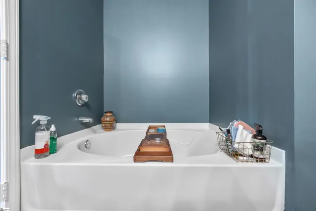 $285,000 | 533 Mount Laurel Lane, Wellford, SC 29385