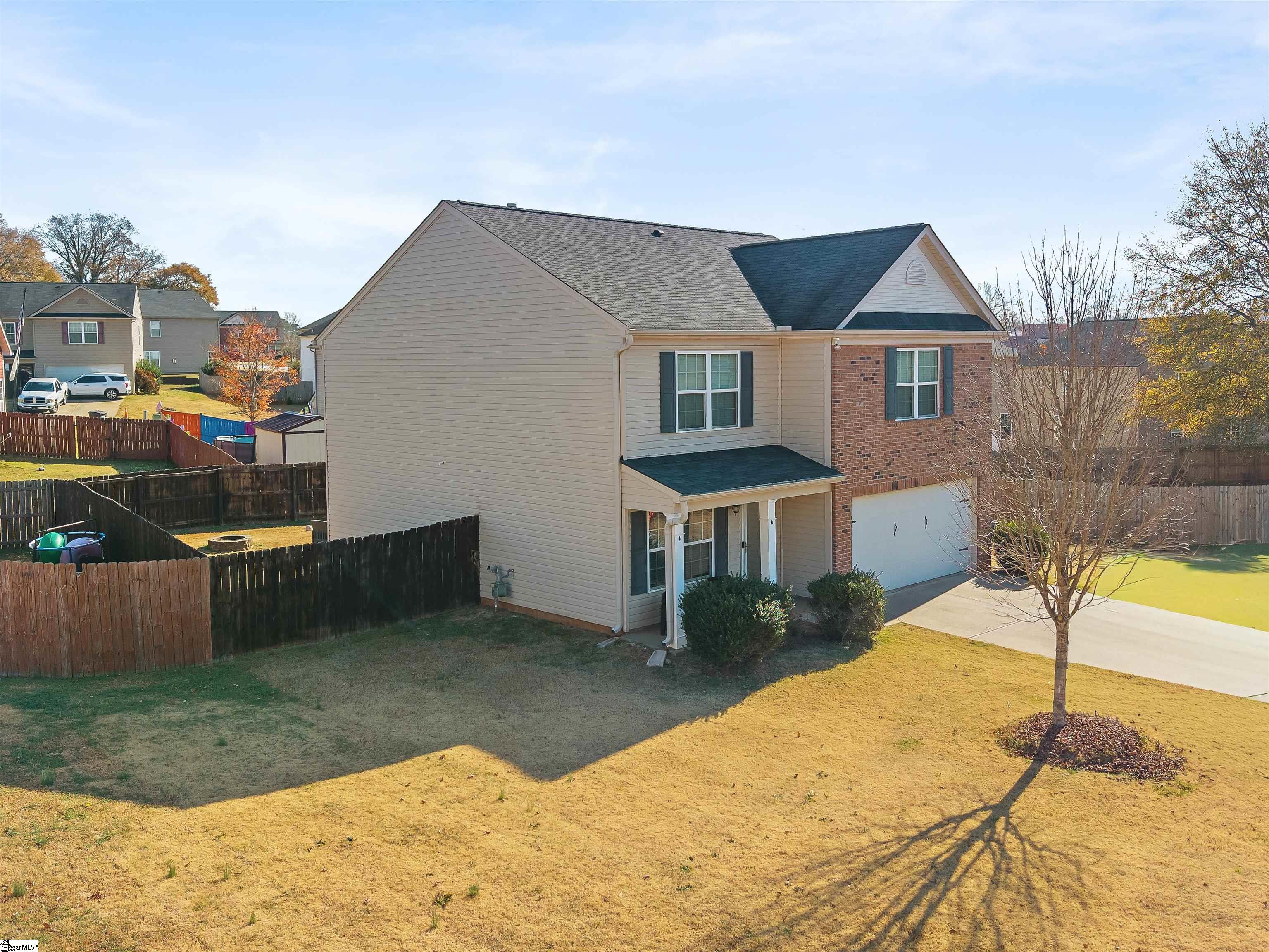 533 Mount Laurel Lane Wellford, SC 29385 - Photo 3 of 43