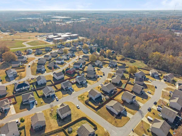 $260,000 | 533 Mount Laurel Lane, Wellford, SC 29385