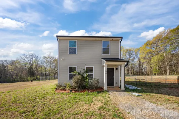 $2,100 | 409 Kickapoo Avenue, Gastonia, NC 28056