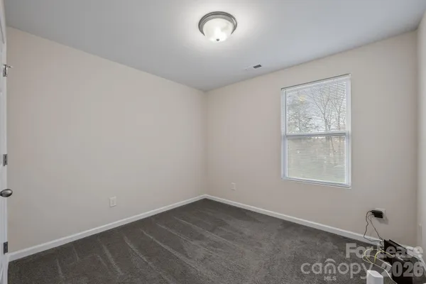 $2,100 | 409 Kickapoo Avenue, Gastonia, NC 28056