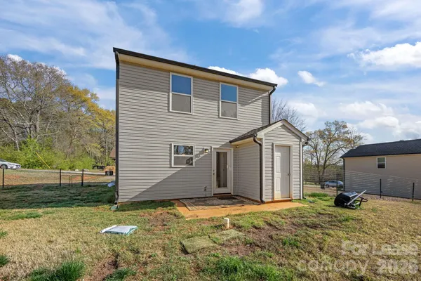 $2,100 | 409 Kickapoo Avenue, Gastonia, NC 28056