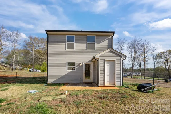 $2,100 | 409 Kickapoo Avenue, Gastonia, NC 28056