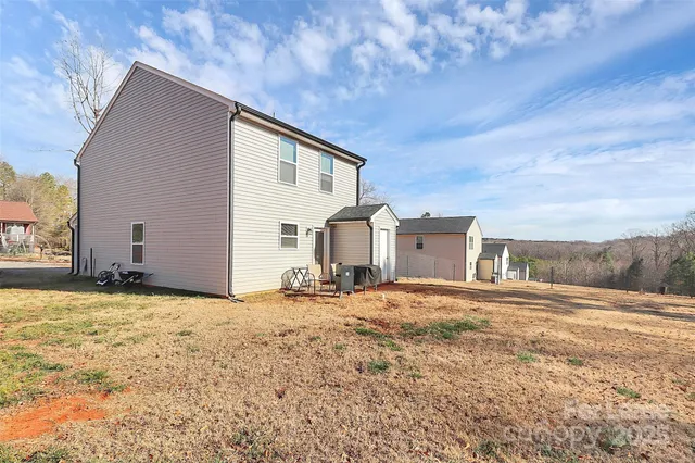 $2,200 | 409 Kickapoo Avenue, Gastonia, NC 28056