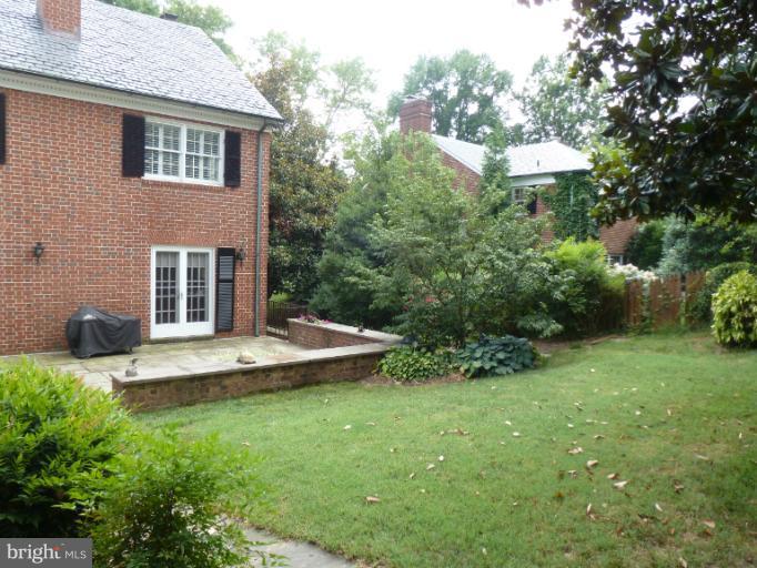 102 Tunbridge Road Baltimore, MD 21212 - Photo 16 of 30 Exterior (Rear) Yard and Patio
