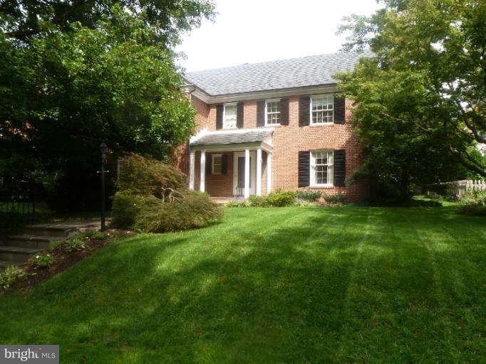 102 Tunbridge Road Baltimore, MD 21212 - Photo 28 of 30 Front side angle of exterior