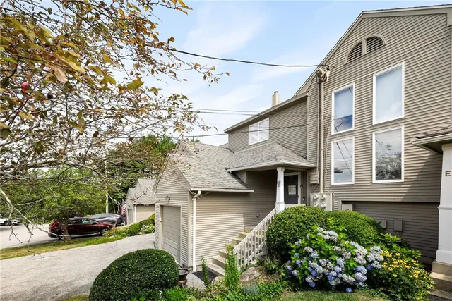 $389,000 | 68 Hilltop Drive, Unit D, North Providence, RI 02904