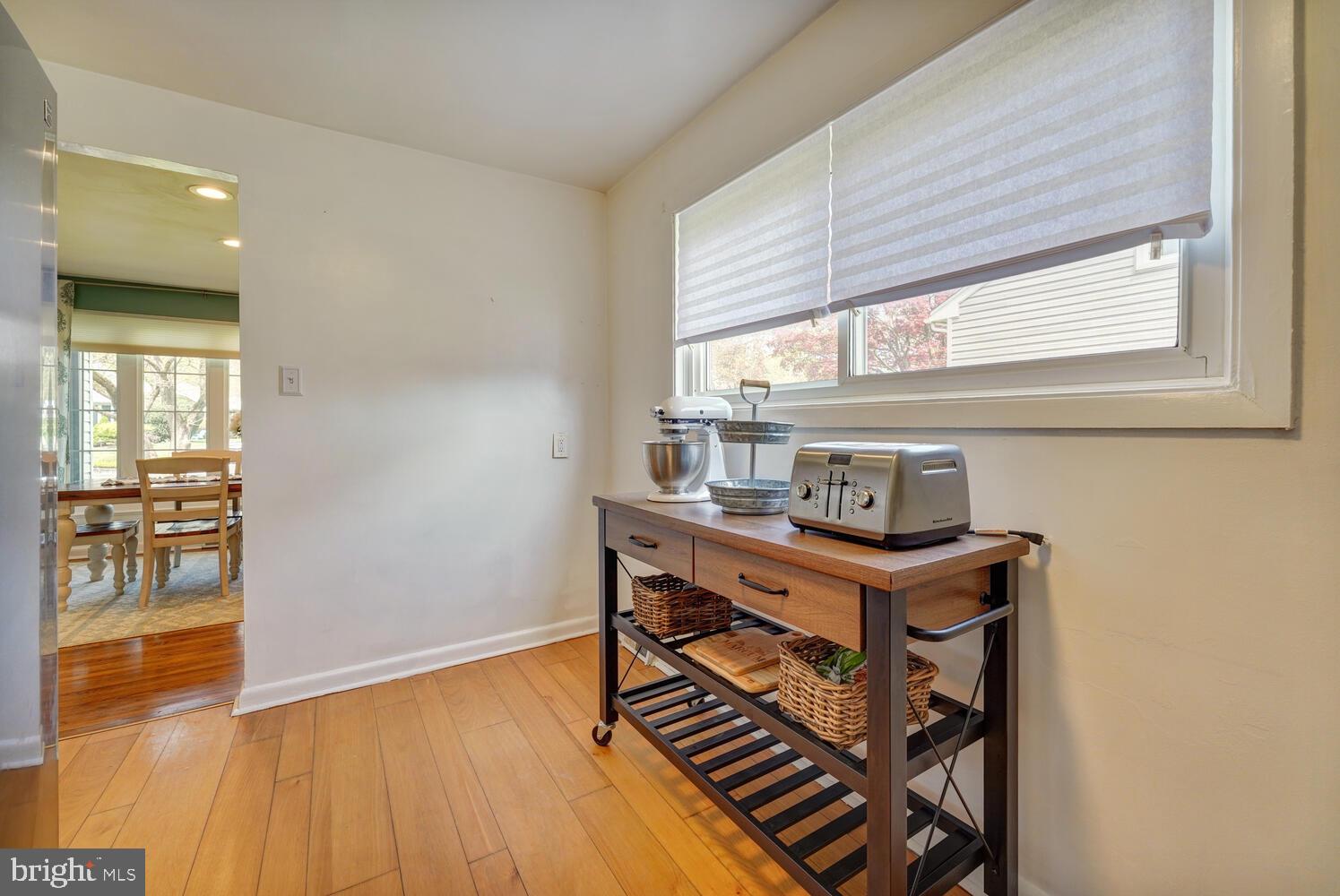 111 Holly Road Broomall, PA 19008 - Photo 11 of 37 Kitchen