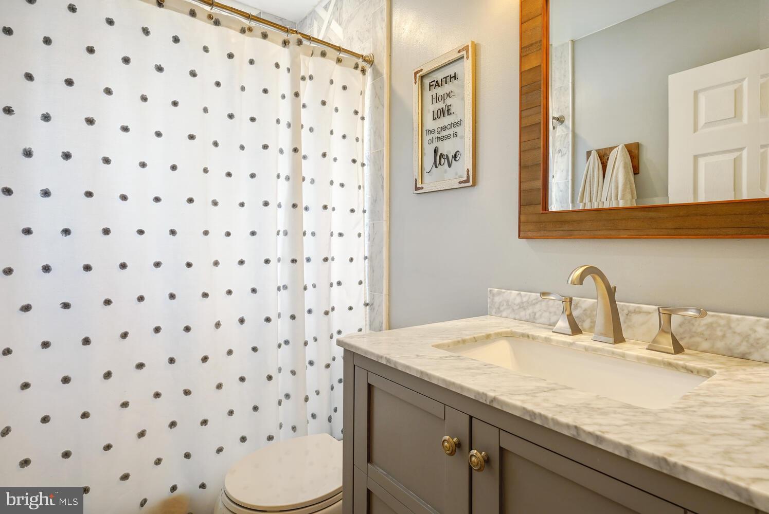 111 Holly Road Broomall, PA 19008 - Photo 25 of 37 Hall Bath