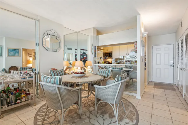 $475,000 | 1401 East Beach Drive, Unit 814, Galveston, TX 77550