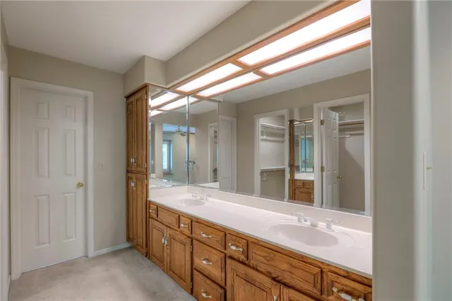 $299,900 | 8711 Crysler Avenue, Kansas City, MO 64138