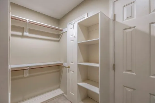 $284,900 | 8711 Crysler Avenue, Kansas City, MO 64138
