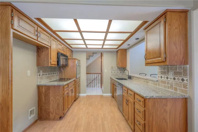 $299,900 | 8711 Crysler Avenue, Kansas City, MO 64138